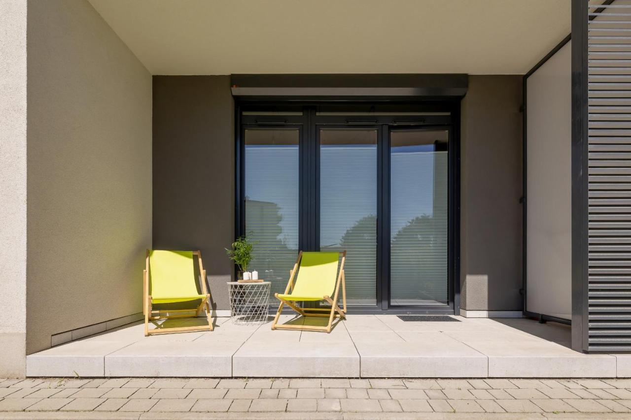 Krakow Studio With Parking & Terrace Near Zalew Bagry By Renters Prestige Exterior foto