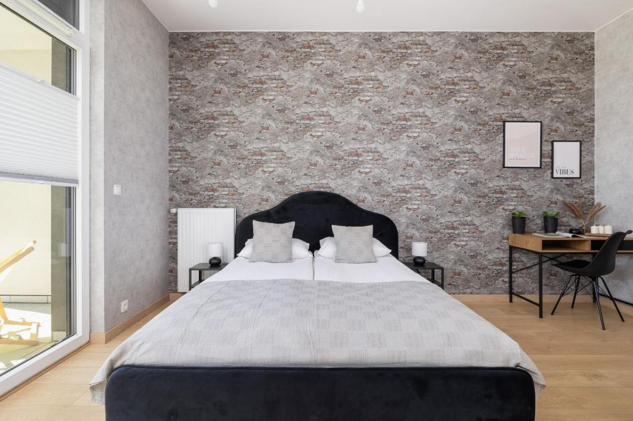 Krakow Studio With Parking & Terrace Near Zalew Bagry By Renters Prestige Exterior foto